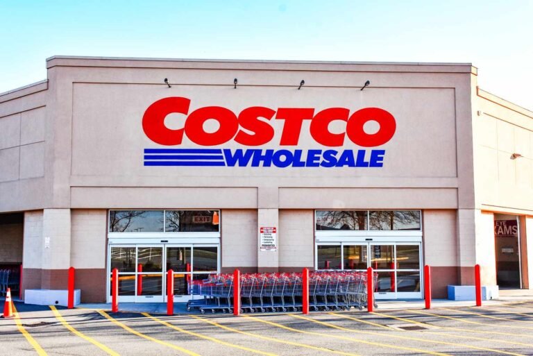This limited-time Costco bakery is a fan favorite