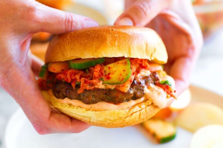 Pork burger (juicy & flavorful)